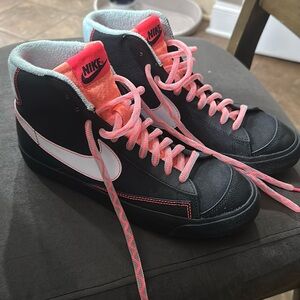 Nike blazer. New without the box